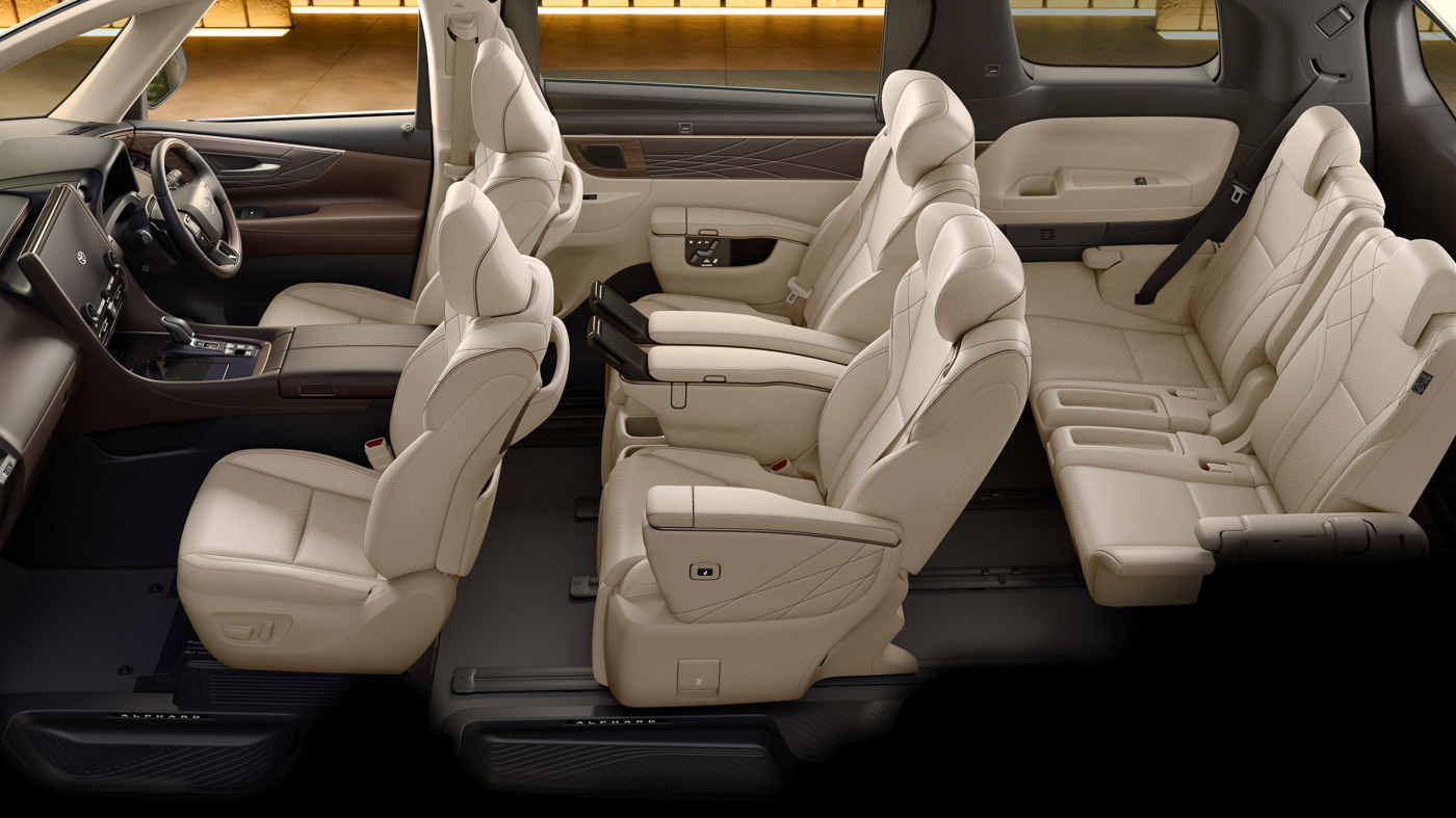 Premium Toyota Vellfire interior seating